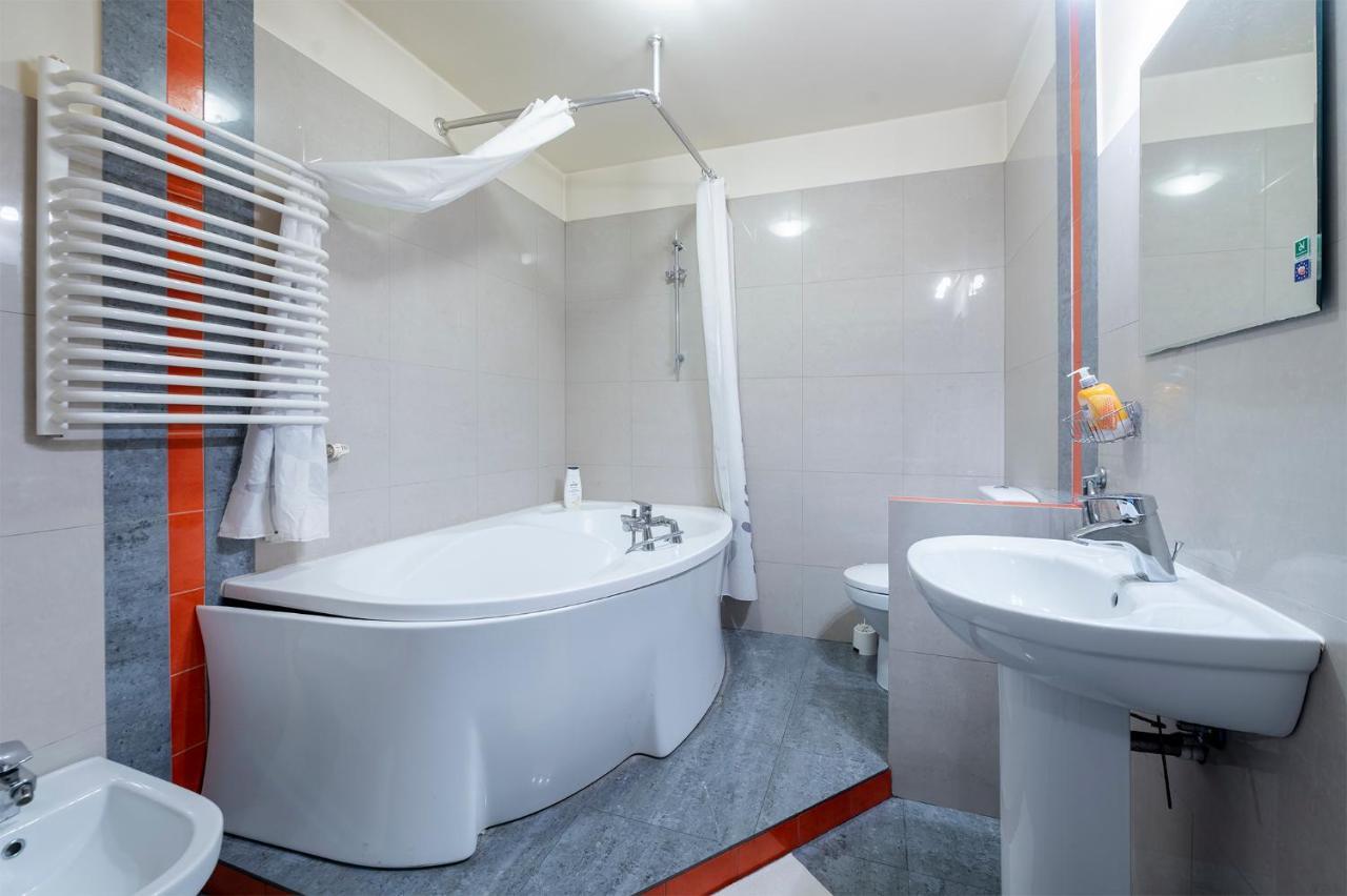 Essence Of Lodz-145M!Central-Secured-Comfy18Ppl!&Freeparking Exteriör bild